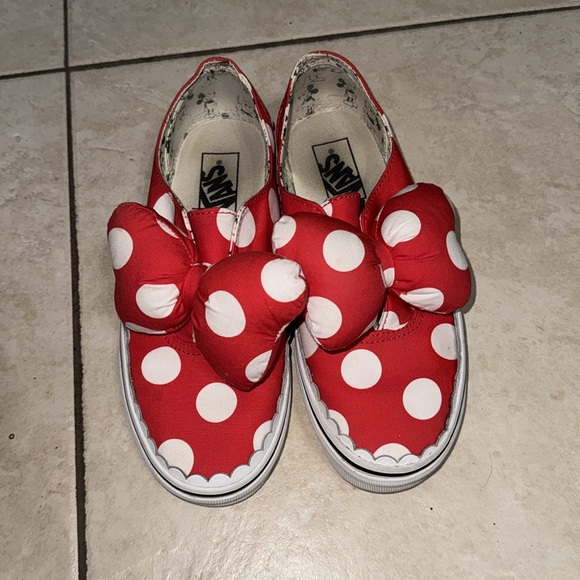Disney X Vans Minnie Mouse Bow Vans - Picture 4 of 13